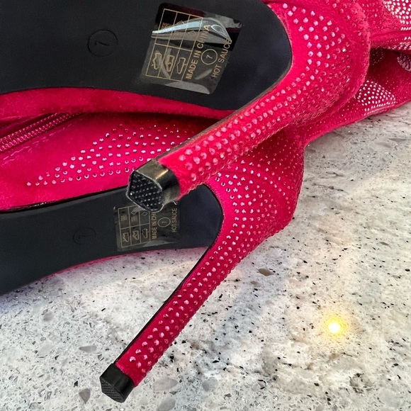 NWOT HOT Pink Suede and Rhinestone Women's Boots, 24" OVER THE KNEE - Picture 6 of 8